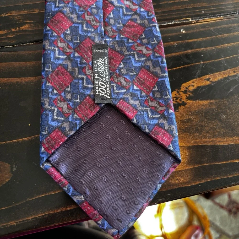 Lot of 5 100% Silk Name Brand‎ Ties Assorted Colors Geometric Abstract
